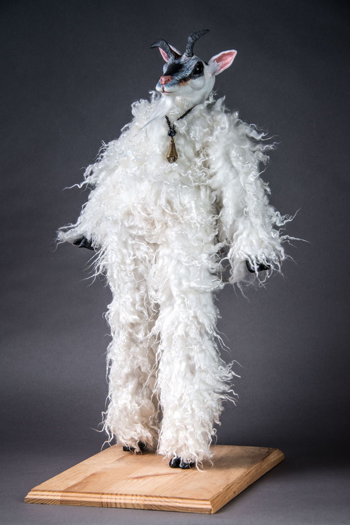 Paper clay  onyx  fake fur  Ghanaian bronze