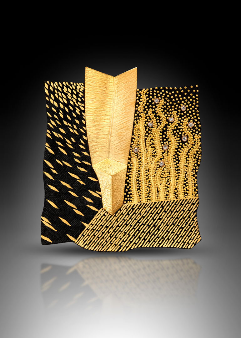 Po Mok Sang Guem(Damascene 24K inlaid on Steel)  24k Fused on 22k  Brooch  and Neckpiece.