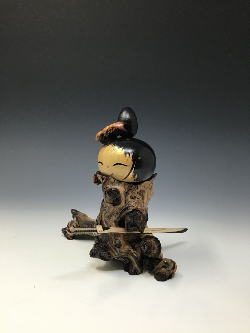 The desert wind blown Algerita Kimono shows the long journey home and smile on the Poplar head shows the joy upon returning. The Color Ply katana assuring safe on the long voyage.