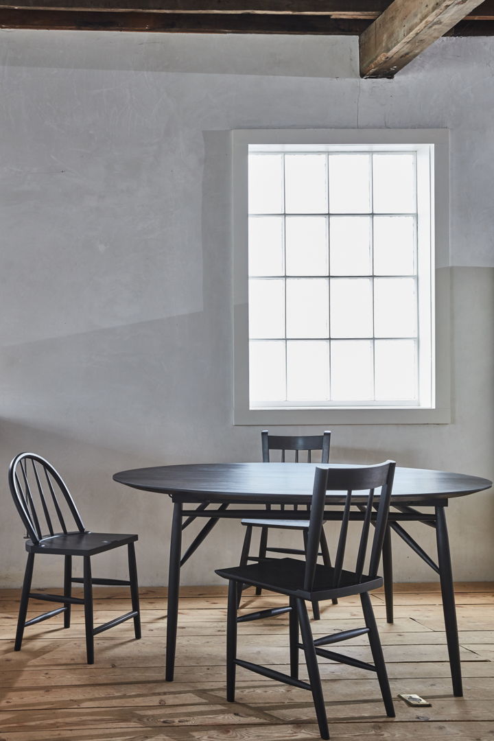 Round Penn Table Ebonized American Black Walnut and Rainbow Chair Ebonized American Black Walnut and Penn Chair Ebonized American Black Walnut