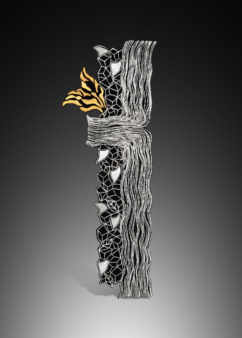 Pure silver and 24K gold inlaid on steel. Brooch/pendant.