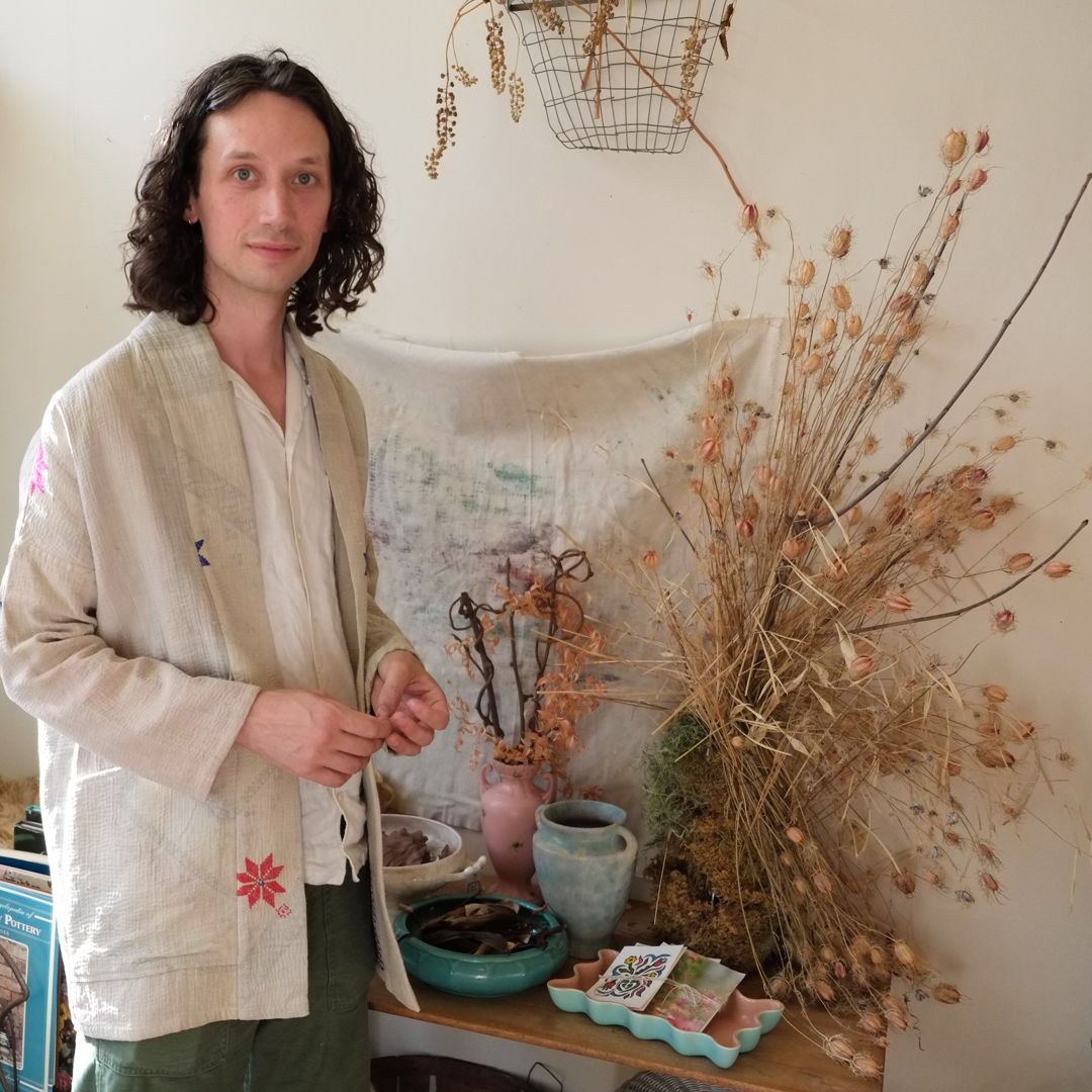 Made with traditional Bengali quilts called "Kanthas " expertly crafted from repurposed saris and fabrics  each Anoushka Jacket is a unique creation curated for your utmost comfort. These reversible jackets feature gender-neutral sizing and embrace a silhouette inspired by Asian street style.