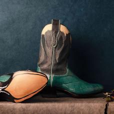 Bespoke boots in teal alligator leather tanned in Georgia.