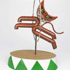 Object with removable brooch/necklace (5.5 x5.5&amp;quot;). Head pivots.