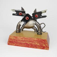 Object with removable brooch/necklace (4 x 5&amp;quot;).